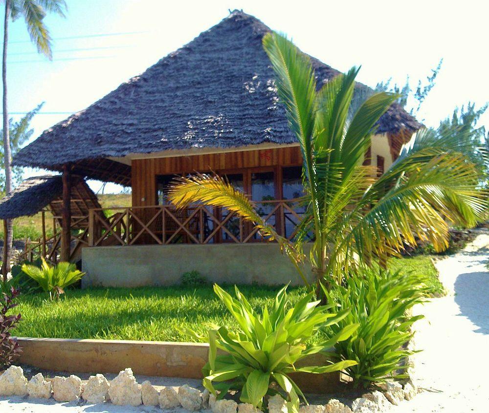 Domokuchu Beach Bungalows Hotel Zanzibar Eksteriør billede